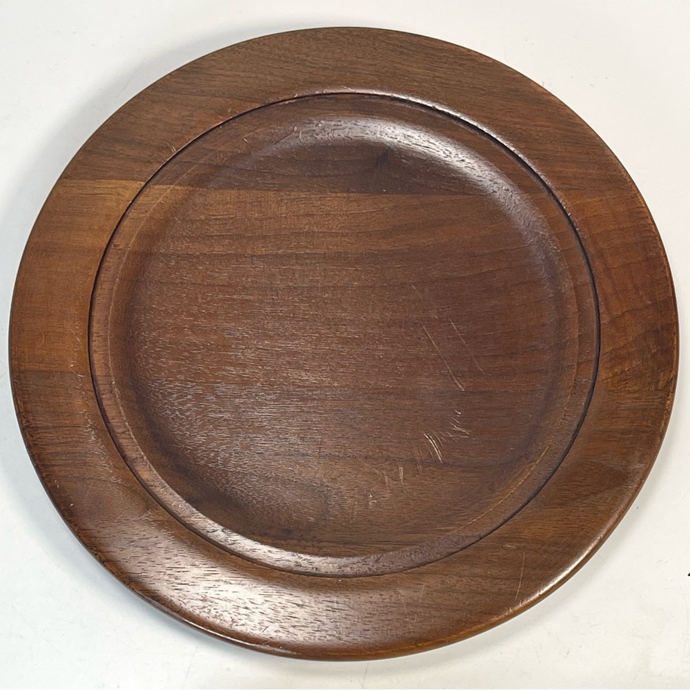 Vintage Solid American Walnut Wood Serving Tray Crafted By Fitzhugh Round 8.5” D